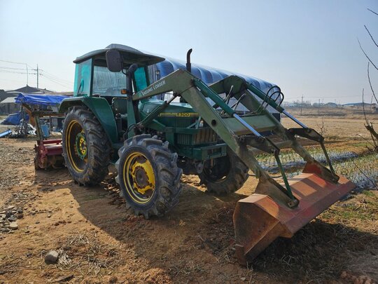 JohnDeere Tractor 5300 (56hp) 앞좌측면
