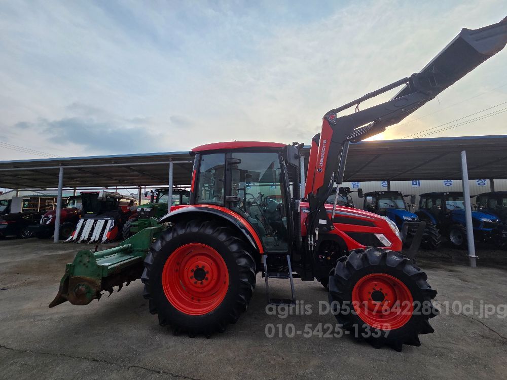 대동 트랙터 PX1000 (100마력) 뒤우측면