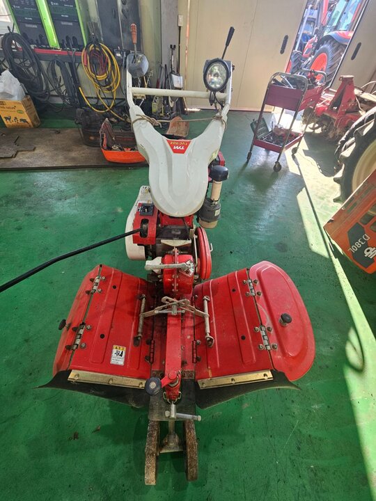 Shibaura Cultivator AMC-880SM (6.5hp) 앞좌측면