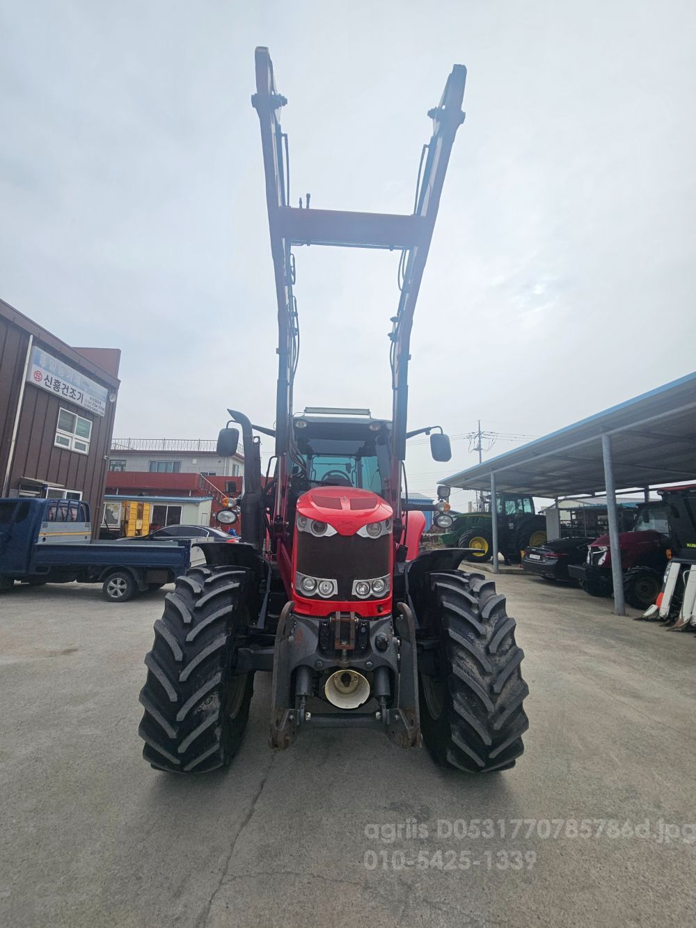 아세아 트랙터 MF6614 (140마력) 뒤우측면