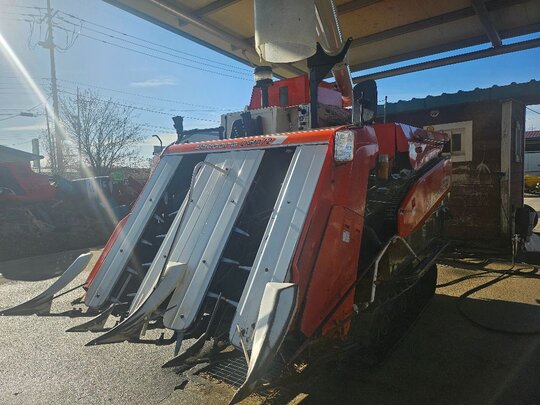 대동 콤바인 DSM72 (4조식) 앞좌측면