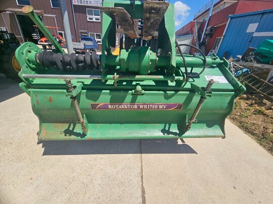 위캔글로벌 로타리 WR1750 (경폭175cm) 앞좌측면