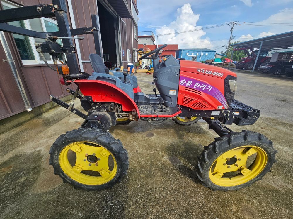 Kukje Cultivator KM-2000 (19hp) 뒤우측면