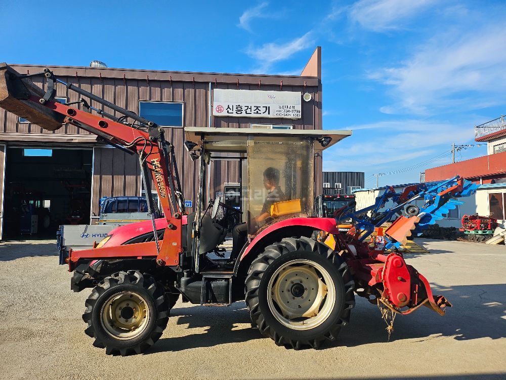 TYM 트랙터 T483 (48마력) 뒤우측면