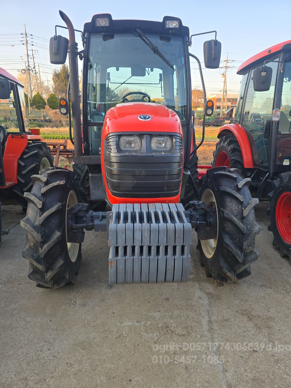 대동 트랙터 RX600 (60마력) 뒤우측면