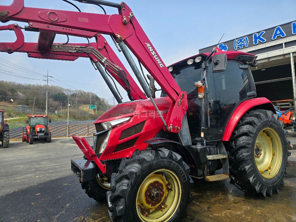 얀마 트랙터 YT5101 (101마력) 뒤우측면