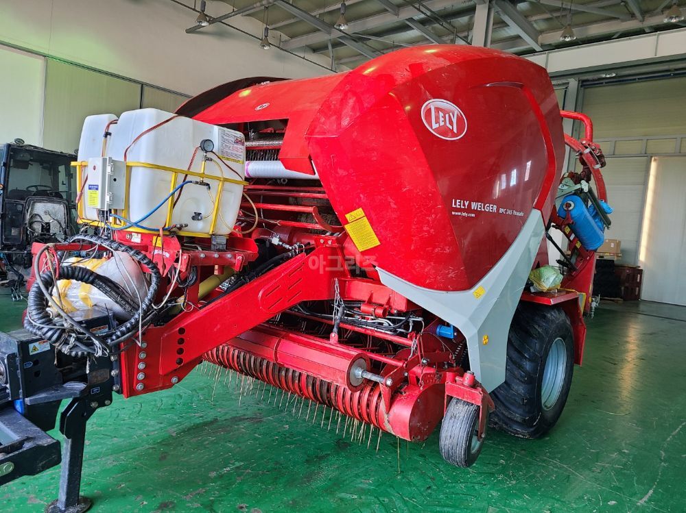  Round Baler RPC- 245  뒤우측면