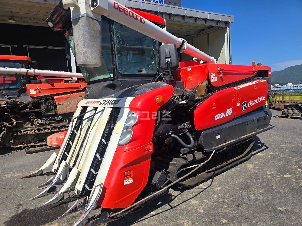 Daedong Combine Harvester DXM85GFC (5Rows) 뒤우측면