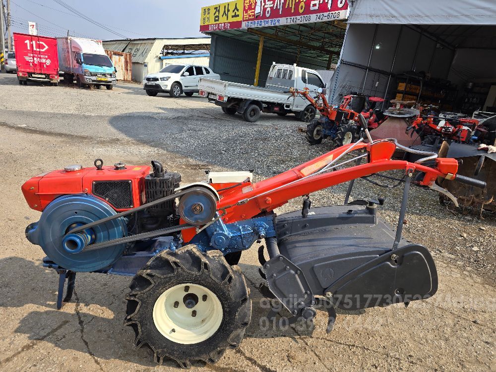 Daedong Power Tiller DT100 (10hp) 뒤우측면