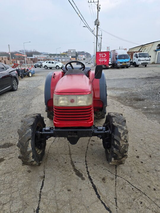 LS Tractor LT380D (38hp) 앞좌측면