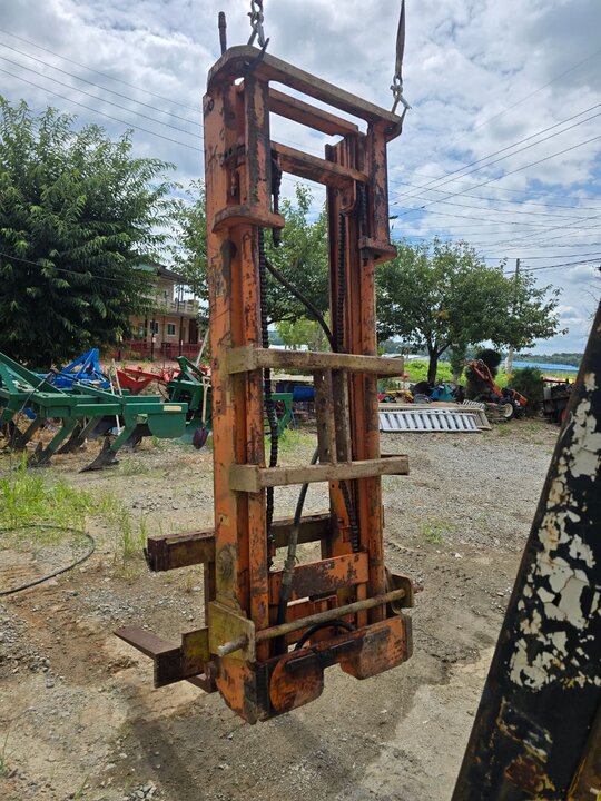 제일 트랙터부착형 지게발 트랙터부착형 지게발 앞좌측면