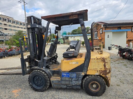 Doosan Forklift D30S (3톤톤) 앞좌측면