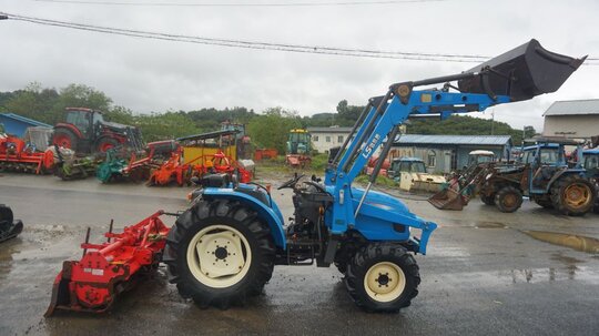 LS 트랙터 R53 (53마력) 앞좌측면