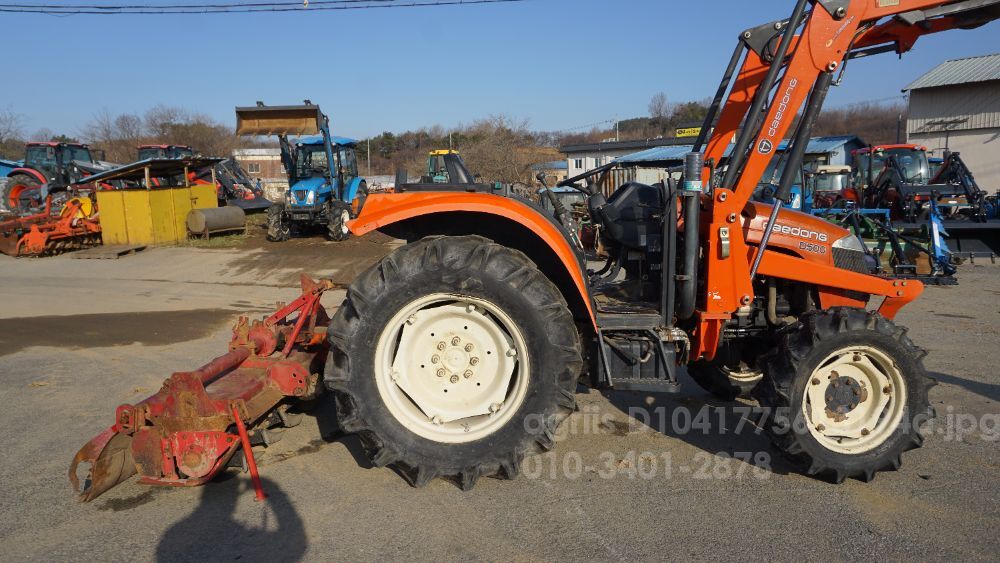 대동 트랙터 D500 (50마력) 뒤우측면