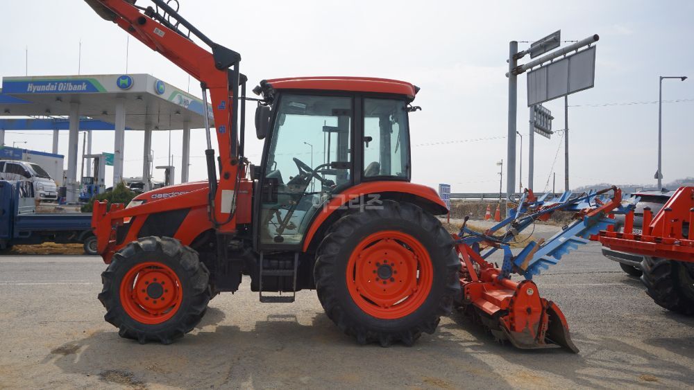대동 트랙터 RX600 (60마력) 뒤우측면
