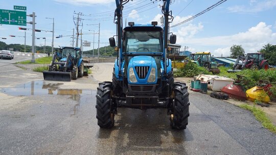 LS Tractor L7020 (75hp) 앞좌측면