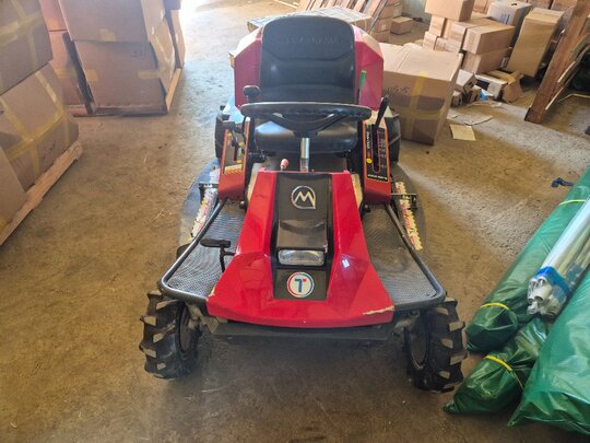 구보다 승용제초기 MGA970B 앞좌측면