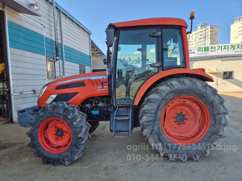 대동 트랙터 PX1100 (110마력) 뒤우측면