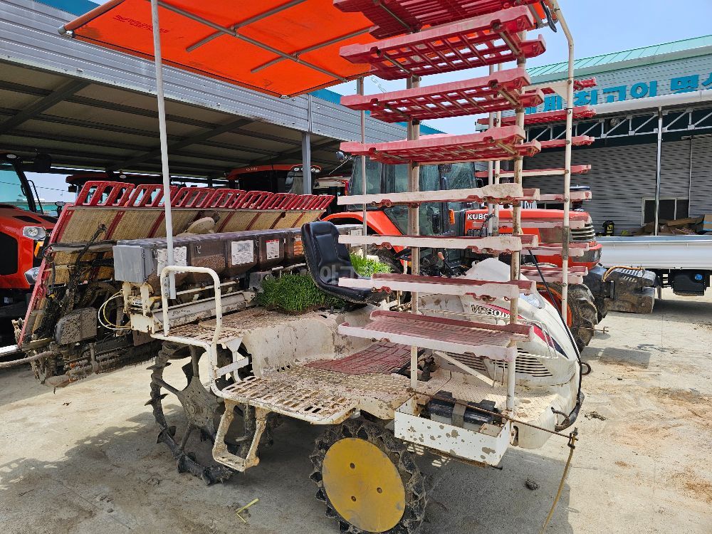Yanmar Rice transplanter VP80SDX (8Rows) 뒤우측면