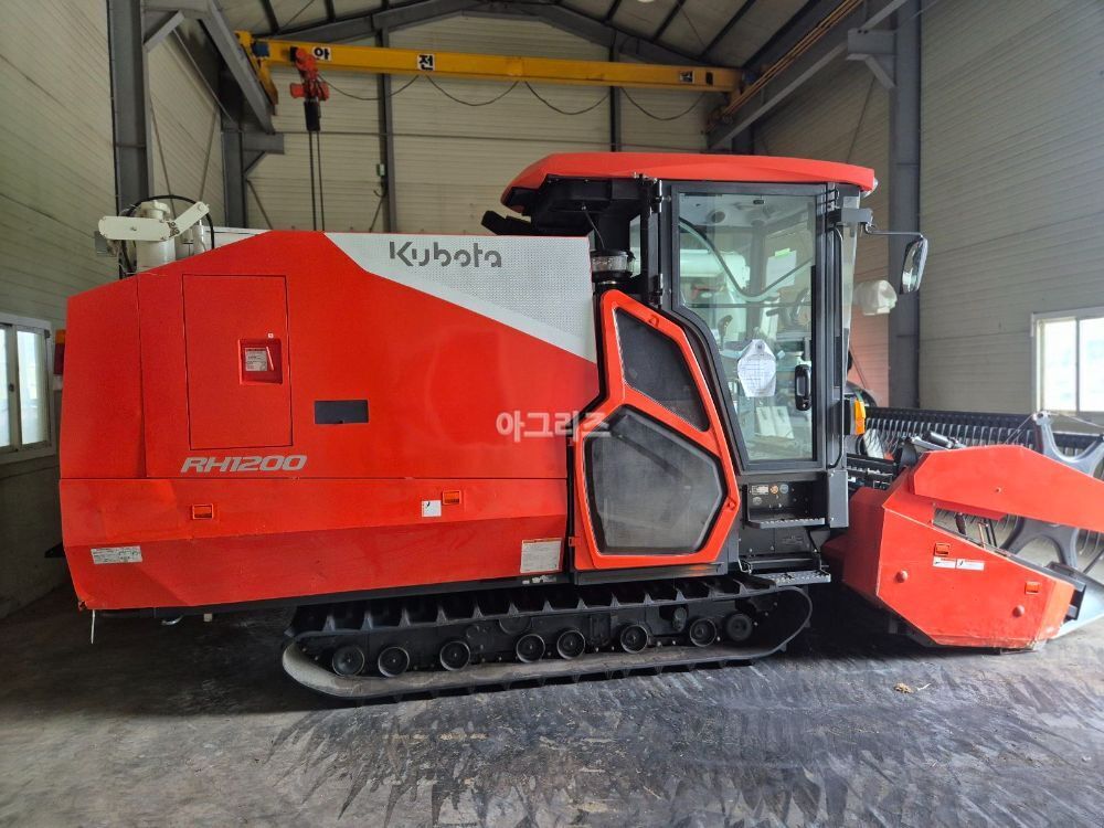 Kubota Combine Harvester WRH1200 (보통형) 뒤우측면