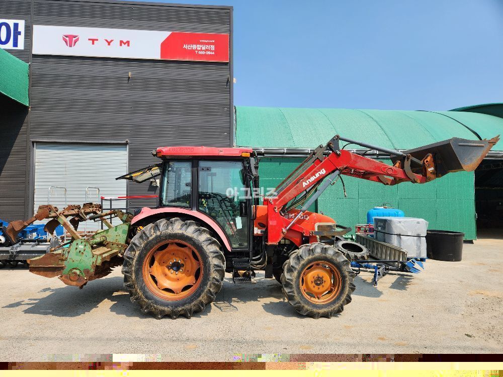 Kukje Tractor KX100 (100hp) 뒤우측면