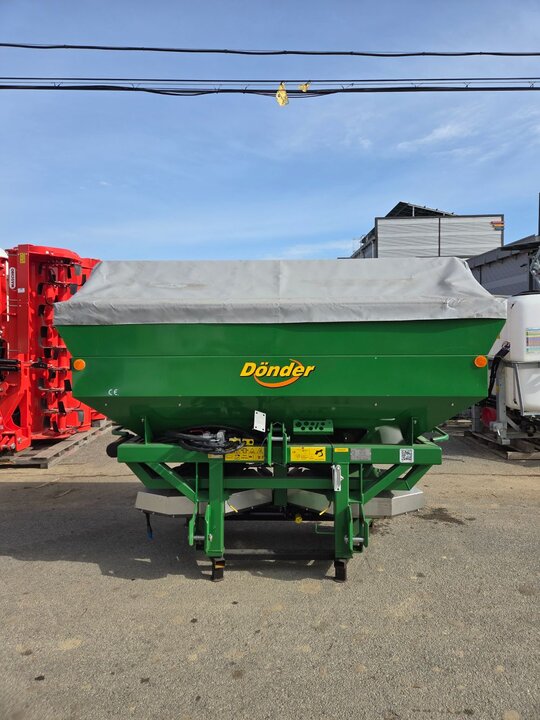  Fertilizer Spreader CGSA 2500 PRO  앞좌측면