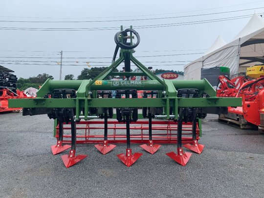 한국페라리트랙터 쟁기 HCHR-200 앞좌측면