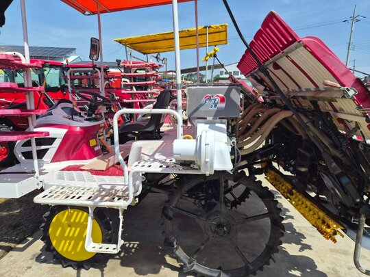 Yanmar Rice transplanter YR8D (8Rows)