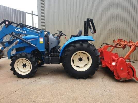 LS Tractor XR4155 (55.7hp) 앞좌측면