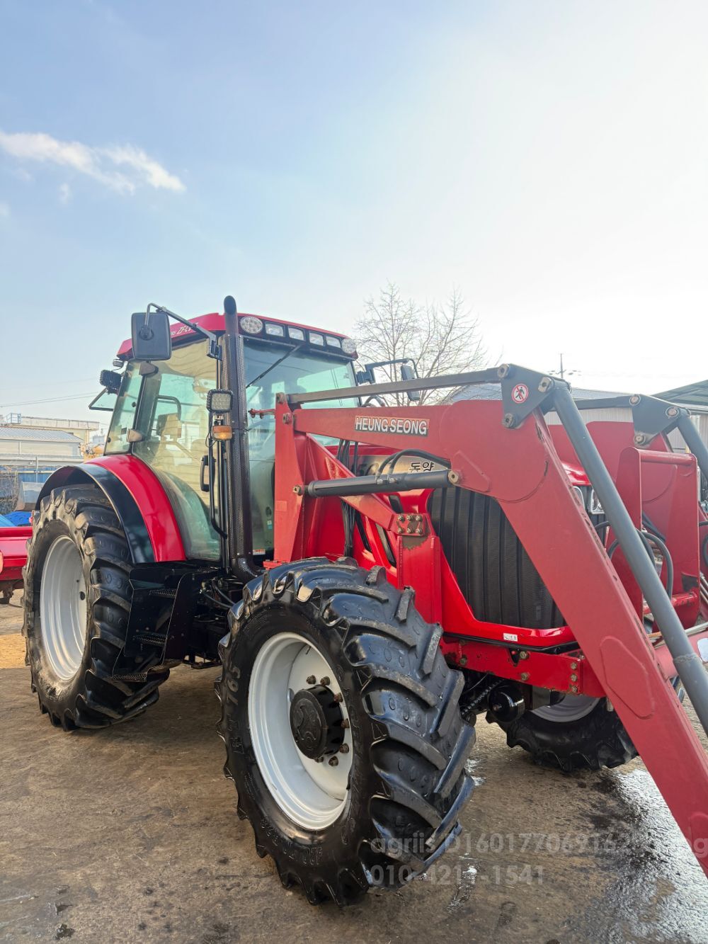 TYM 트랙터 TX1500 (145마력) 뒤우측면