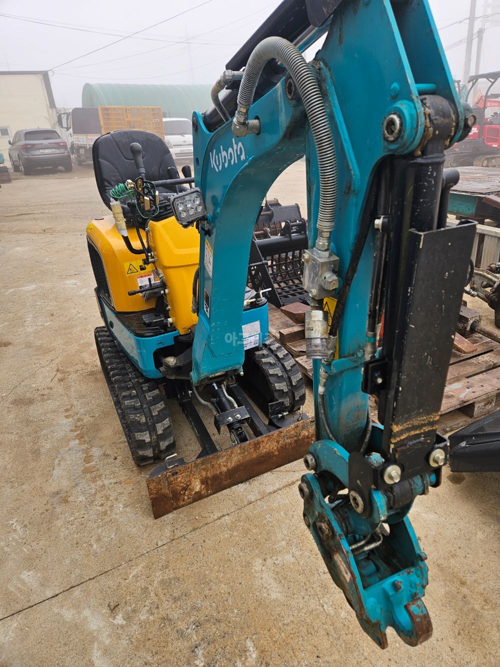 Kubota Excavator U-008 (0.8톤) 뒤우측면