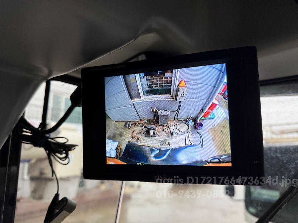 이세키 콤바인 HJ7135 (7조식) 뒤우측면