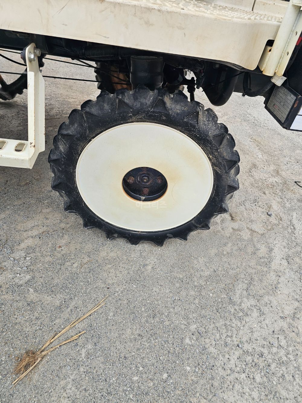Daedong Rice transplanter DRP60DSZF (6Rows) 뒤우측면