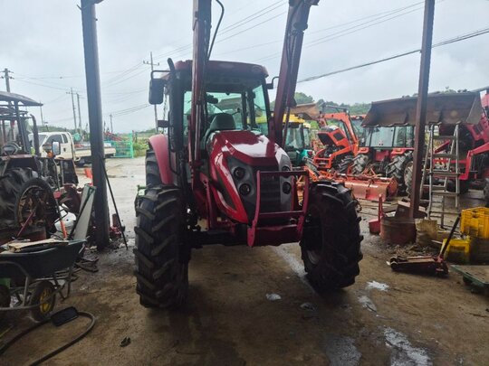 TYM Tractor T1003 (100hp) 앞좌측면