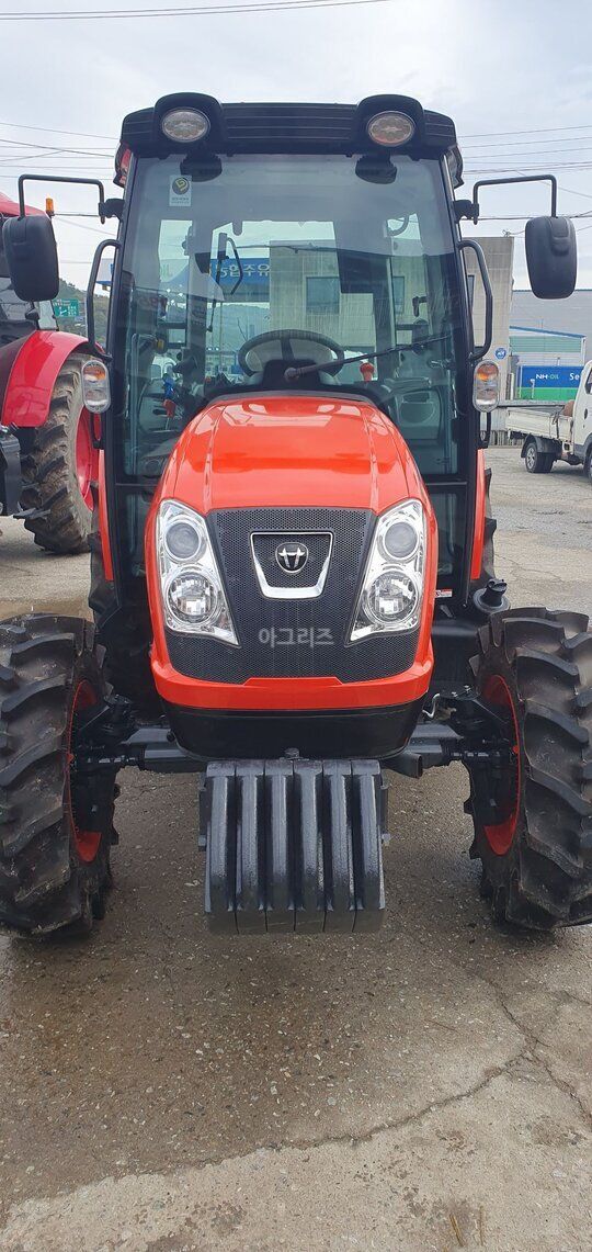 대동 트랙터 NX600 (58마력) 앞좌측면