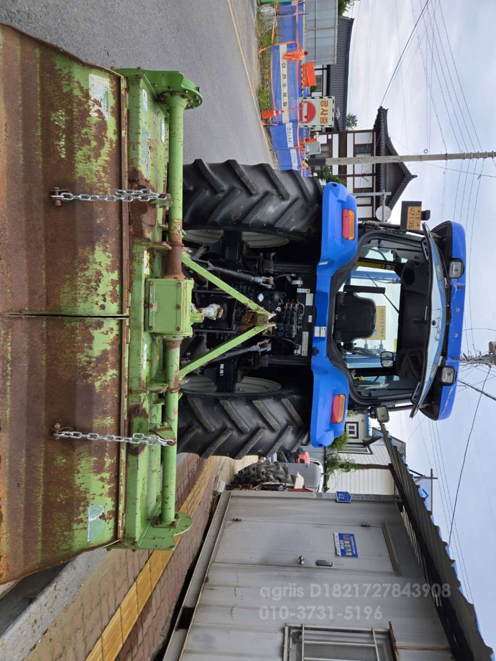 NewHolland Tractor TX110A (110hp) 측면