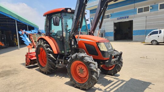 대동 트랙터 RX700 (70마력) 앞좌측면