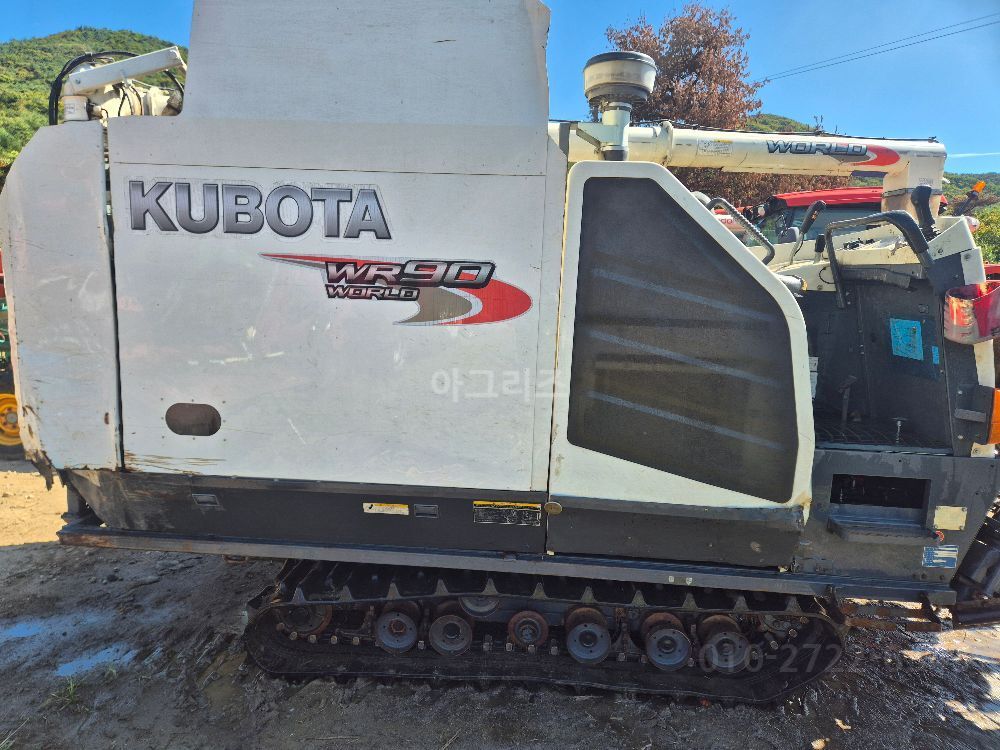 Kubota Combine Harvester WR90 (5Rows) 뒤우측면