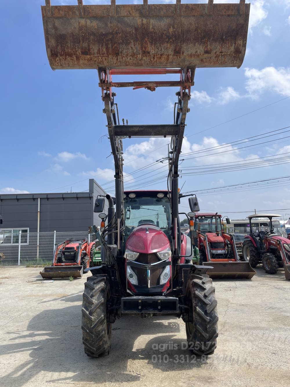 Yanmar Tractor YT5101A (101hp) 앞좌측면