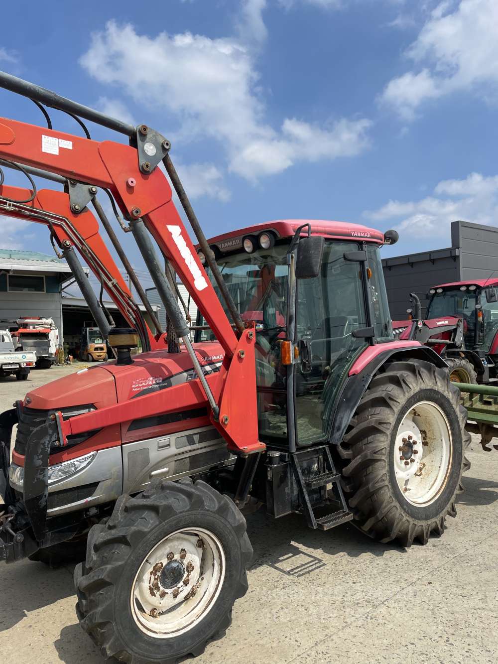 Yanmar Tractor EG765 (65hp) 뒤우측면