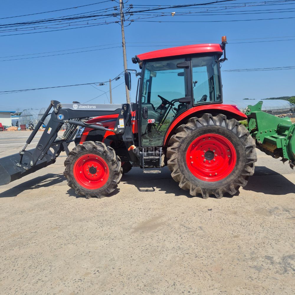 대동 트랙터 RX730 (73마력) 뒤우측면