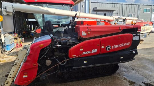 Daedong Combine Harvester DXM85 (5Rows) 앞좌측면