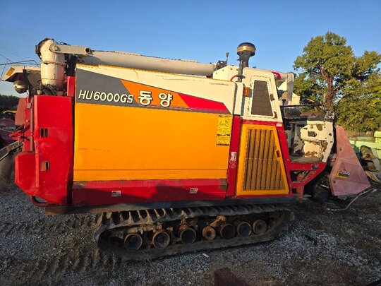 TYM Combine Harvester HU6000GS (4Rows) 앞좌측면