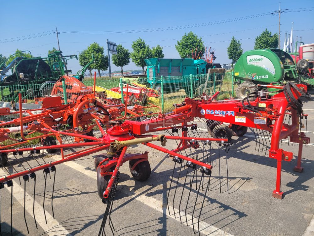  Rake AK-600 (6M) 뒤우측면