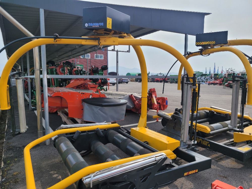  Bale Wrapper RF1500A (2암) 뒤우측면