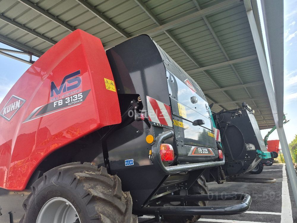  Round Baler FB3135 PLUS (사용하지않앗읍니다) 뒤우측면