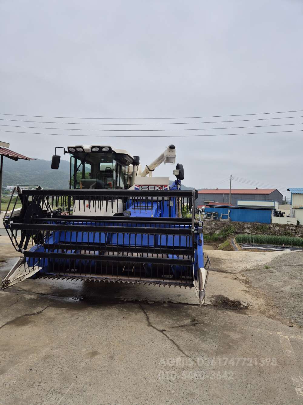  Combine Harvester 이세키 HC1100 (보통형) 뒤우측면