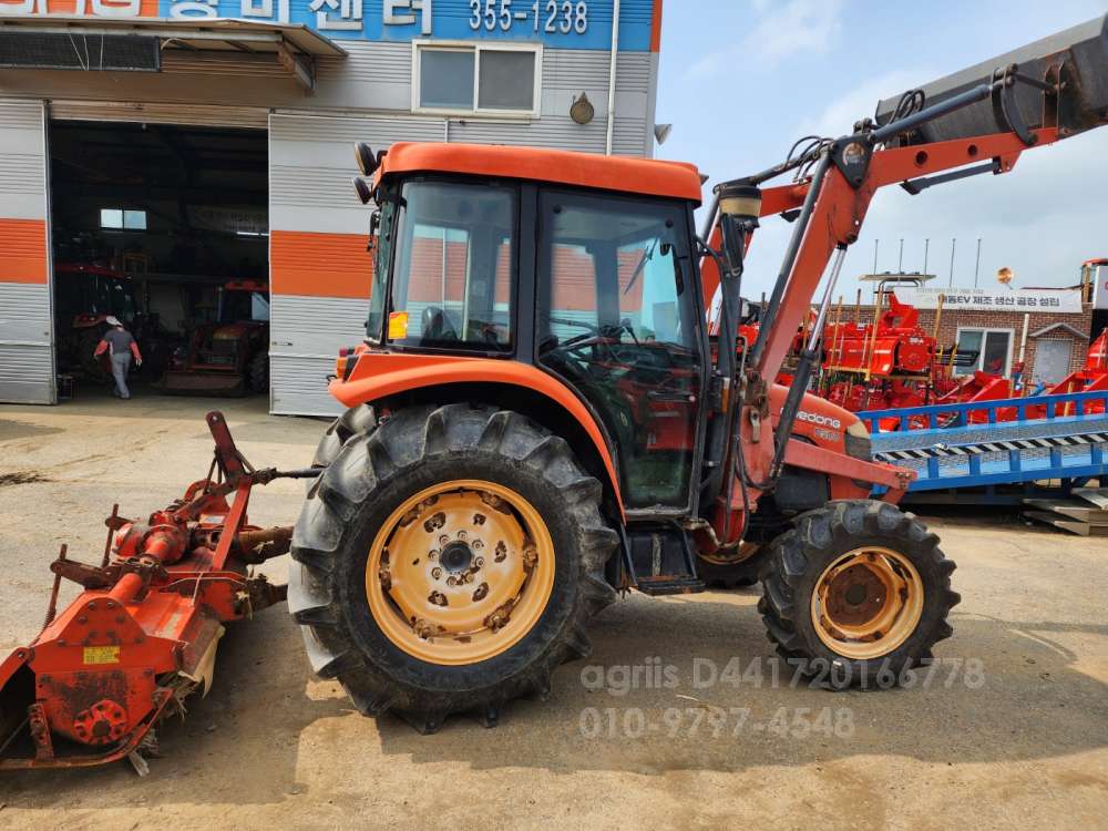 대동 트랙터 D500C (50마력) 뒤우측면