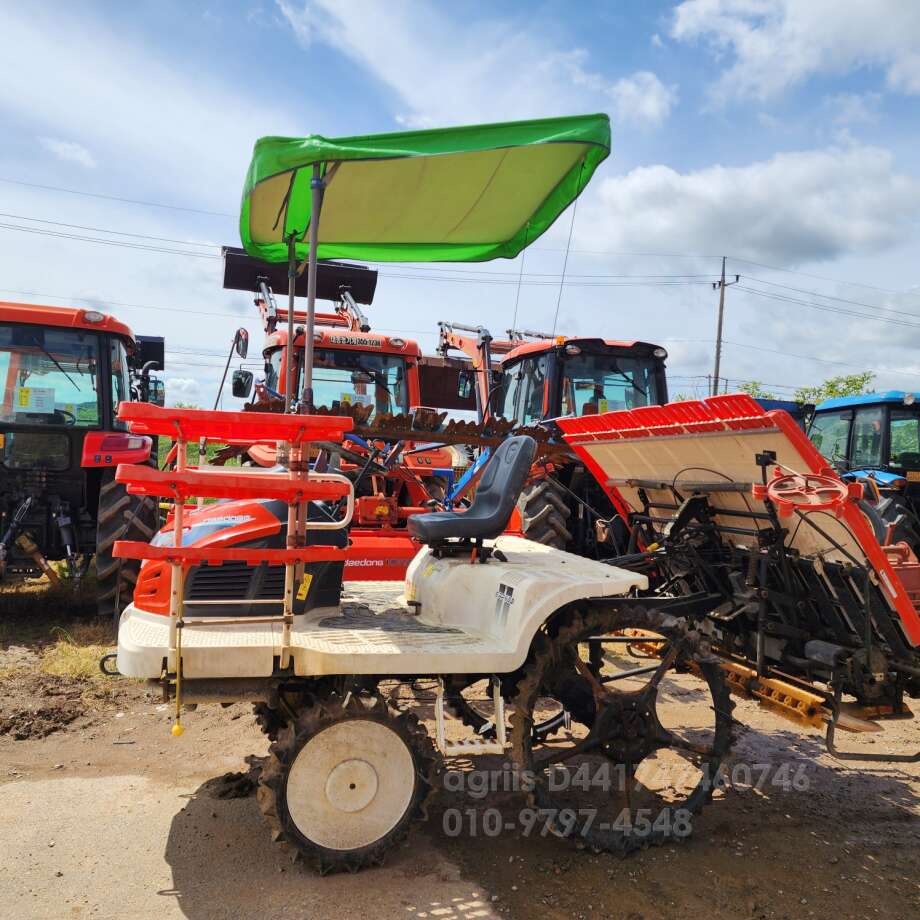 대동 이앙기 ERP60DZ (6조식) 뒤우측면