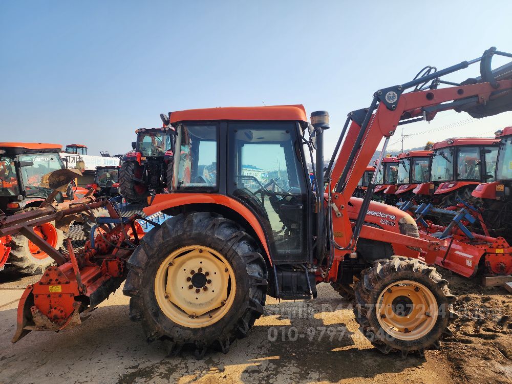 대동 트랙터 D500 (50마력) 뒤우측면